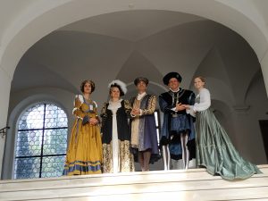 Augsburger Geschlechtertanz in Edelstetten 2024 Foto Augsburger Geschlechtertanz 300x225